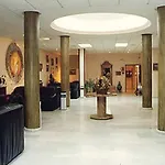 Отель Serrano