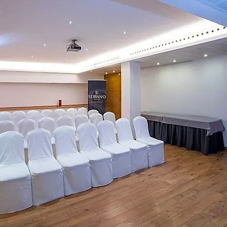 Hotel Serrano 2*