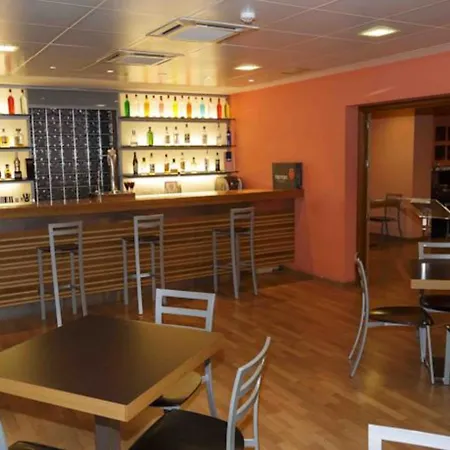 Hotel Serrano 2*