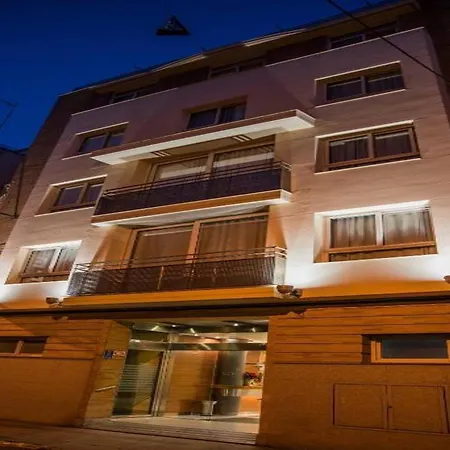 Hotel Serrano 2*