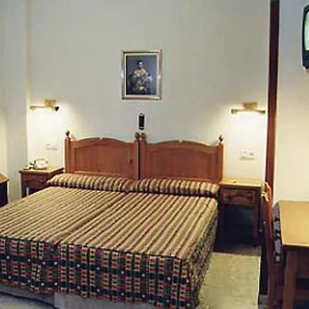 Serrano Hotel 2*