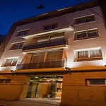 Otel Serrano 2*