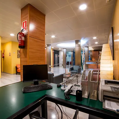 Hotel Serrano 2*